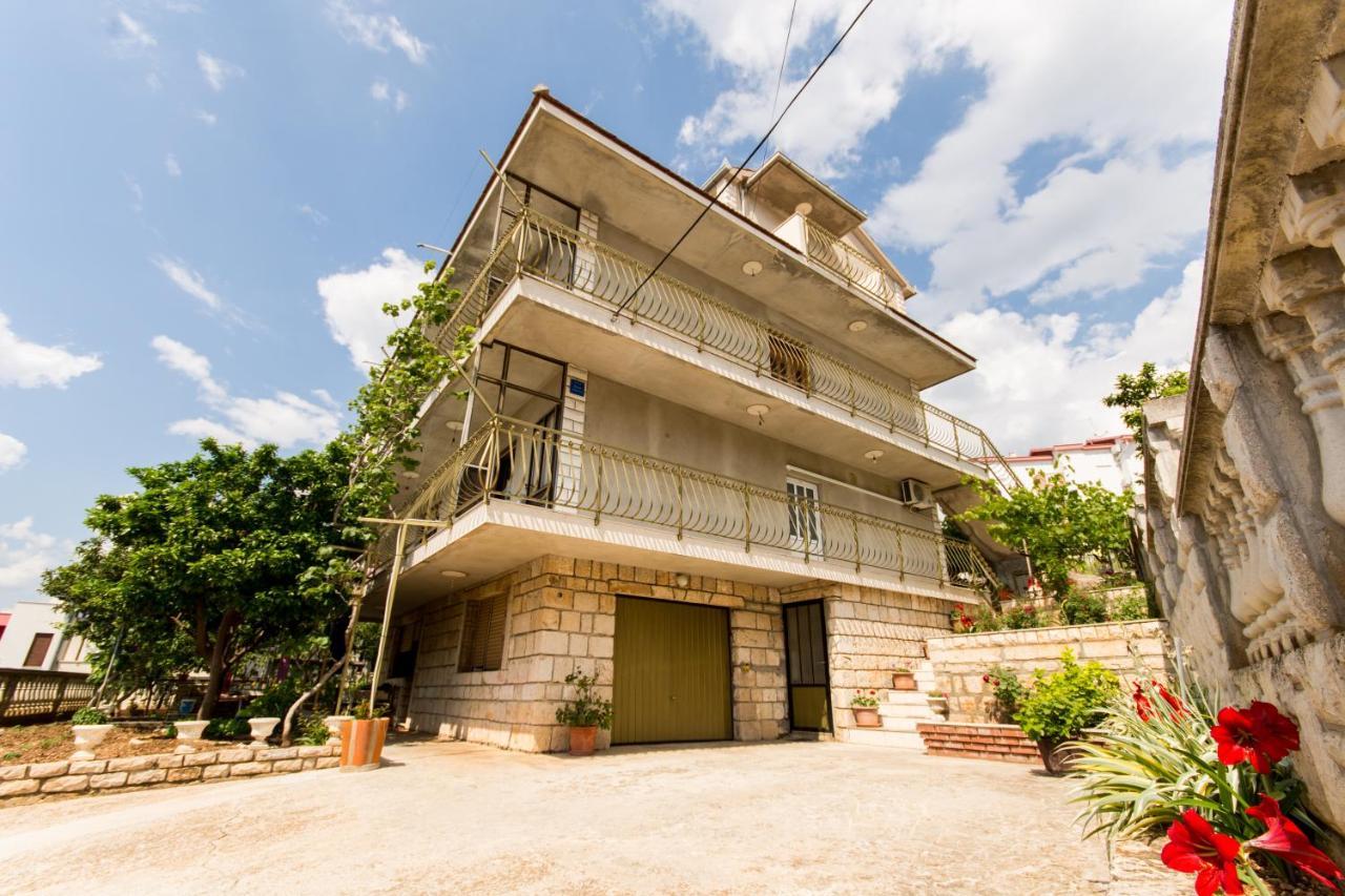 Mila A1 & A2 & 3 Apartment