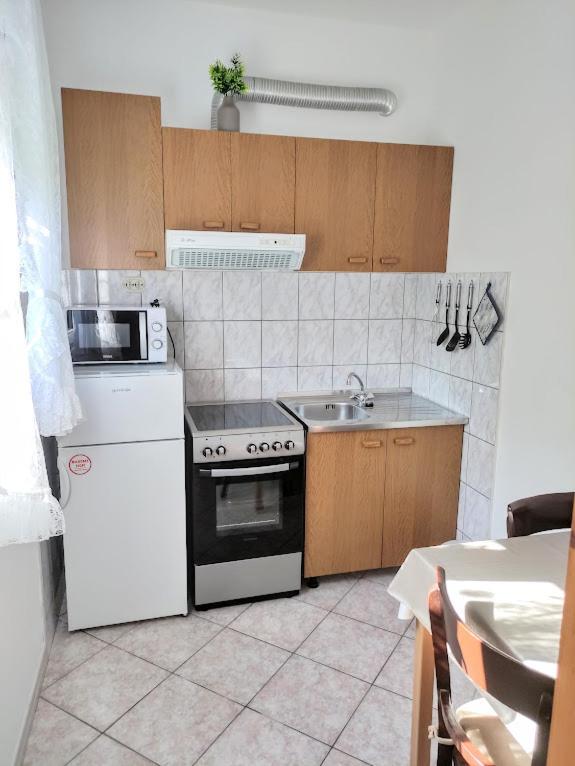 Mila A1 & A2 & 3 * Trogir