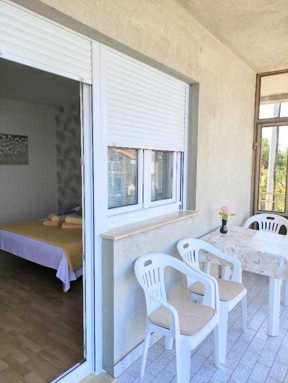 Mila A1 & A2 & 3 * Trogir