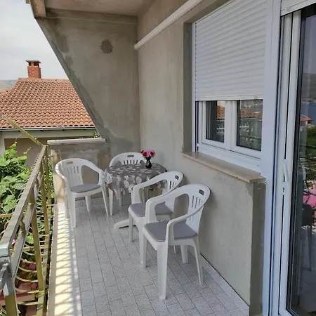 Apartmani Mila A1 & A2 & 3 Traù Esterno foto